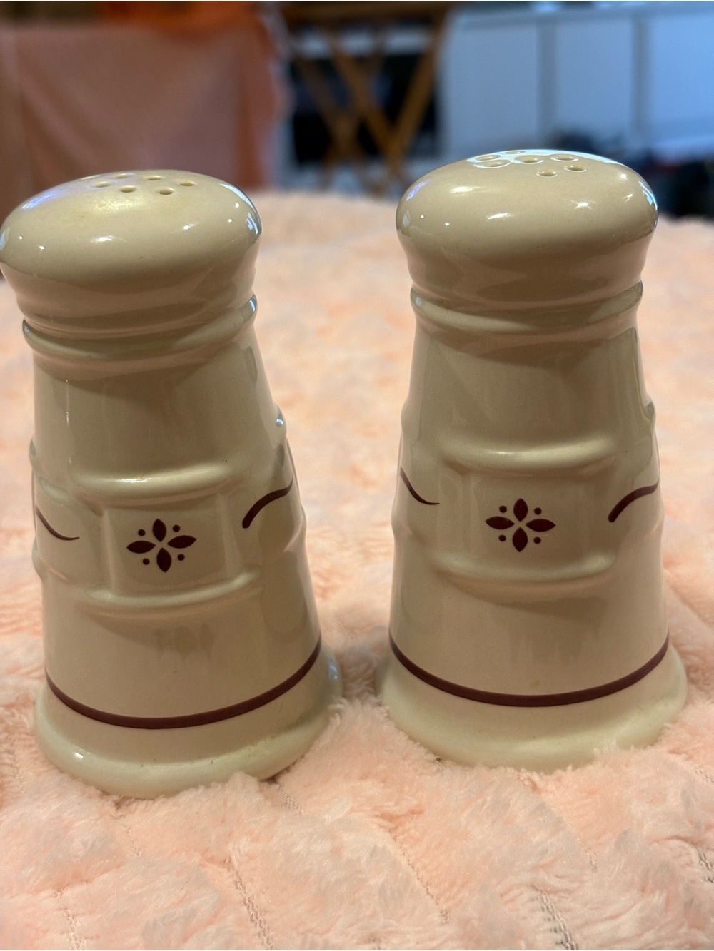 Vintage Longaberger  salt, and pepper shaker set woven red traditions